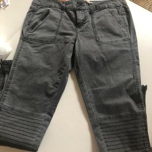 Slim Skinny Pants with zippered ankle size 9